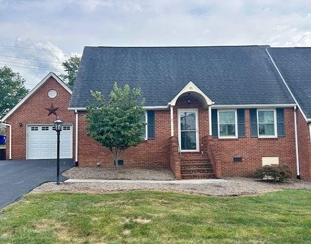 1st image of 35 Scattergood Dr NE