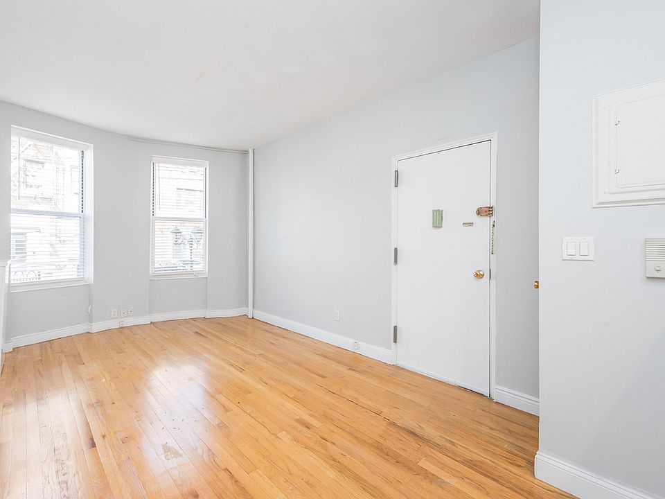 1st image of 31-35 30th St #C1