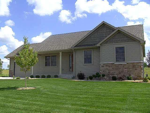 1st image of 23974 Oakdale Dr