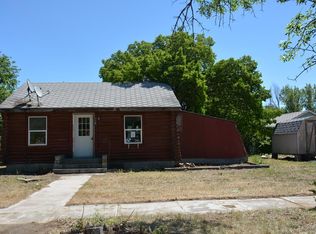 225 Oregon Ave, Lovell, WY 82431