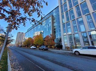 2 Earhart St UNIT 719, Cambridge, MA 02141