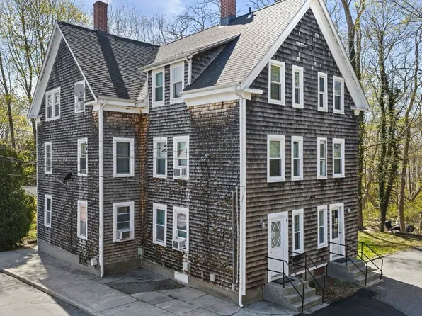 4 Six Prince St, Plymouth, MA 02360