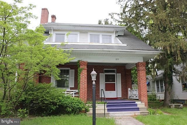 1st image of 859 Dewey Ave