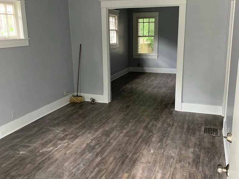 812 S 33rd St — Photo 13