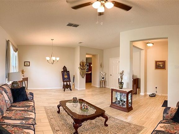 4th image of 2050 Stillwood Way