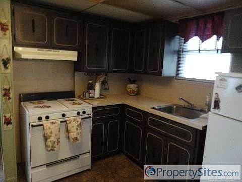 4th image of 9009 207th St