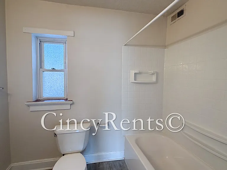 3540 Columbia Pkwy #2 — Photo 10