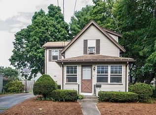 10 Grandfield St, Dedham, MA 02026