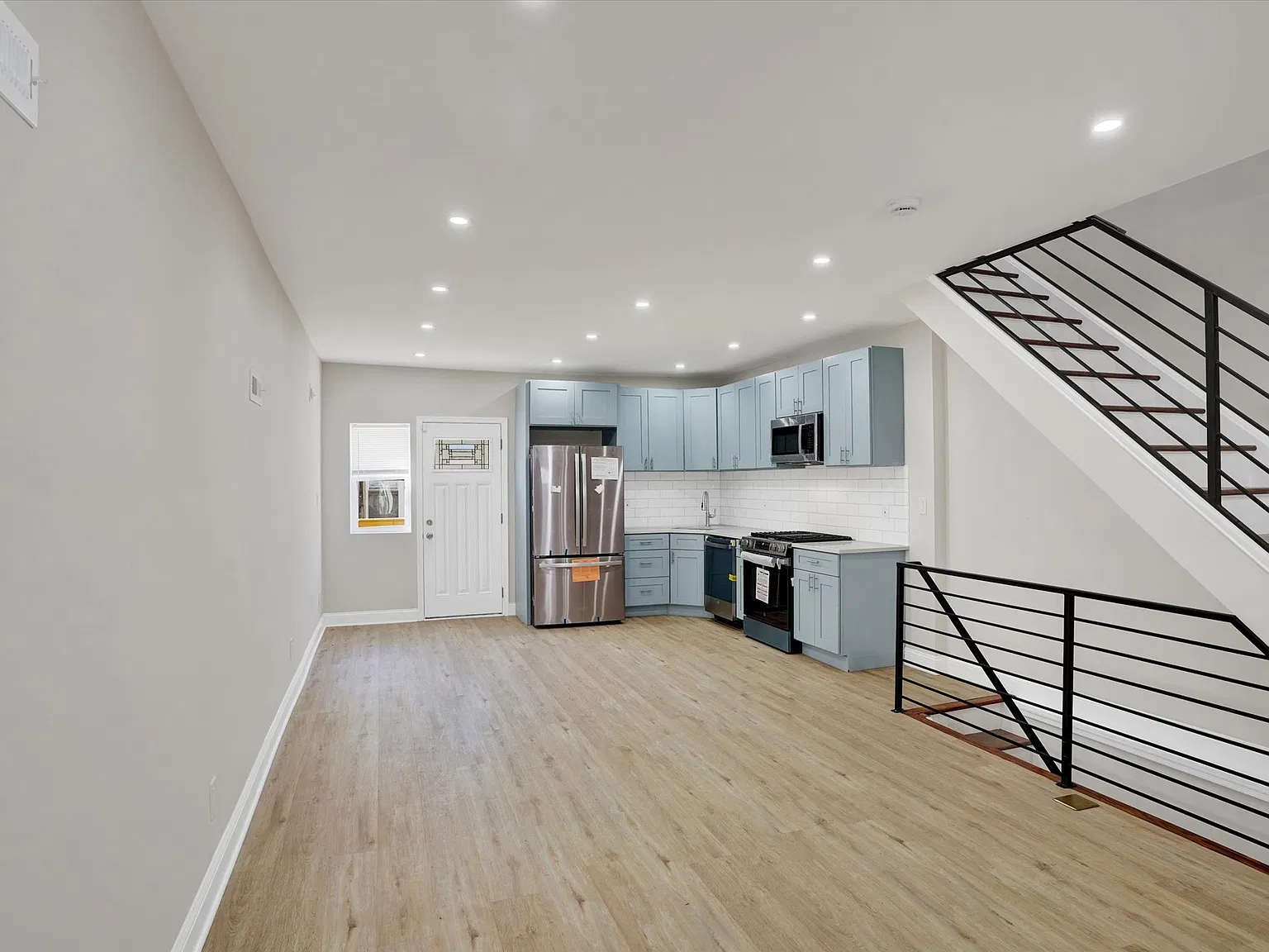3 bed, 1524 sqft, $2,300 — Photo 2