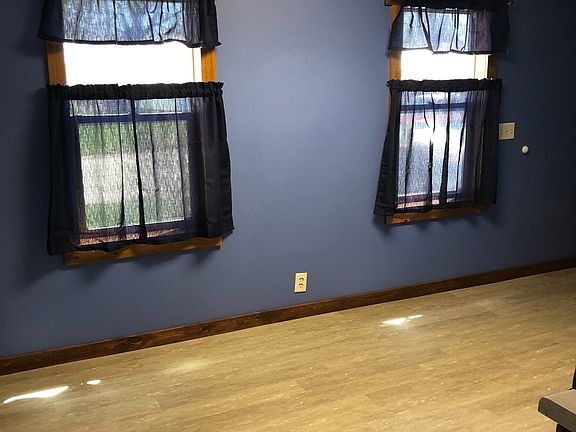 5th image of 2520 Whitehall Dr