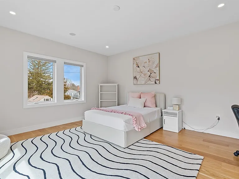 5 Colonial Rd #5 — Photo 21
