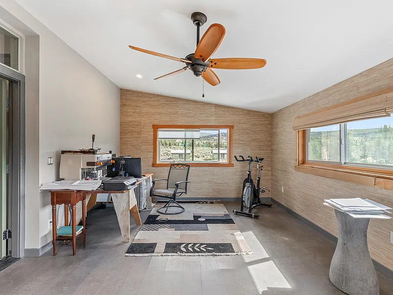 10242 SE Sundown Ln — Photo 24