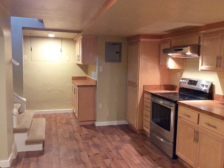 432 W 13th Ave #5 — Photo 6