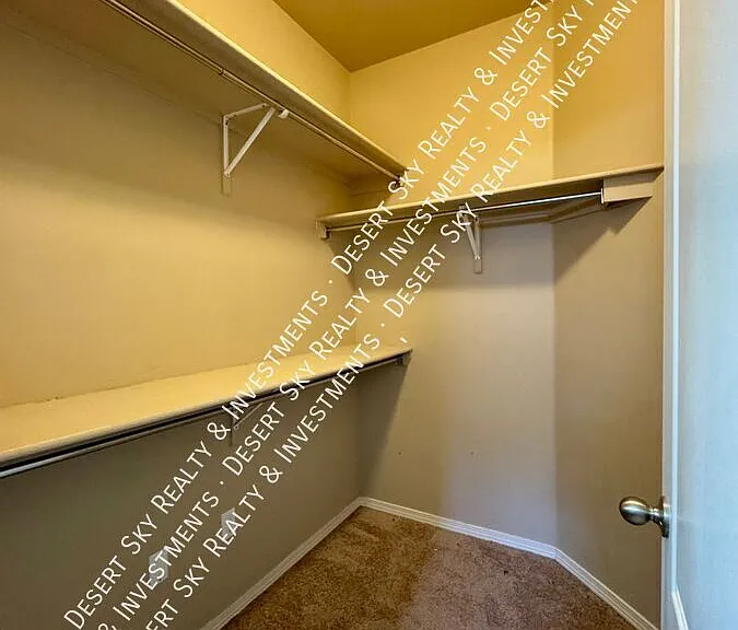 4844 Califa Ave — Photo 14