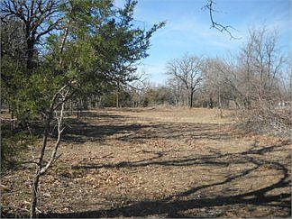 2nd image of 847 Sand Ln