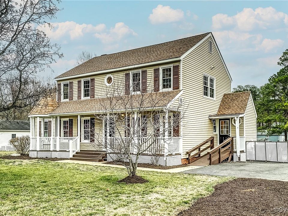 1st image of 3202 Forest Lodge Dr
