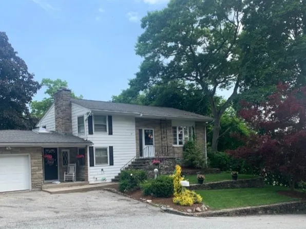 17 Rhode Island Ave, Johnston, RI 02919