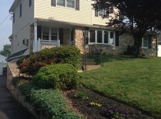 799 Meadow Dr, Warminster, PA 18974