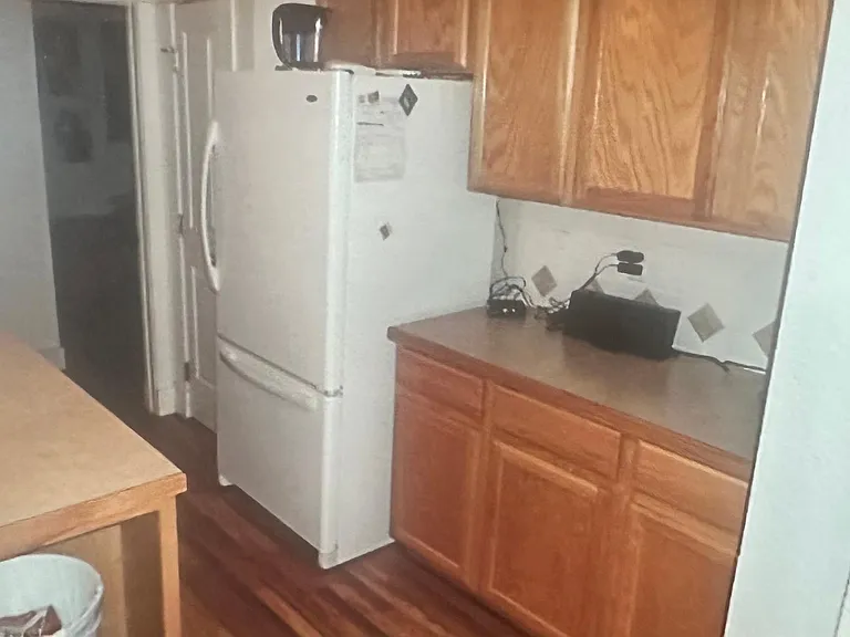 2529 W Plum St — Photo 5