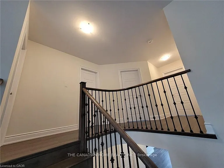 232 Wilmot Rd — Photo 12