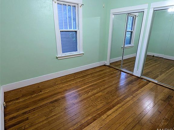 5th image of 1247 Emerson Ave