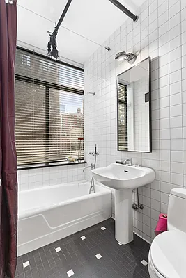 Sold by Compass | media 21