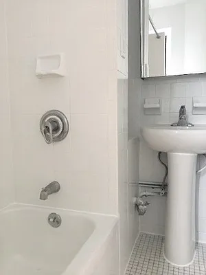 Rented by City Connections Realty | media 29