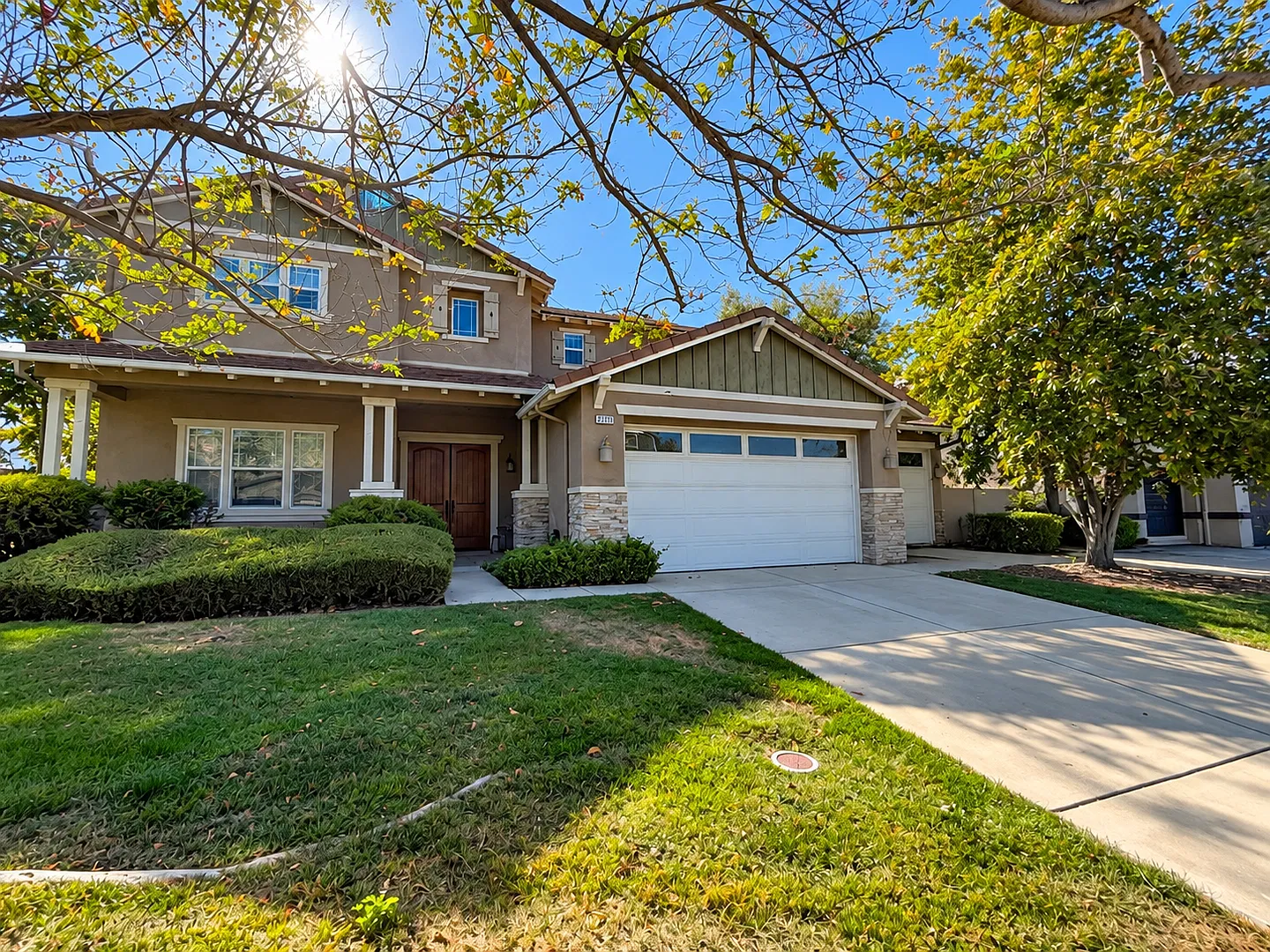 4 bed, 3 bath in Corona CA! — Photo 2