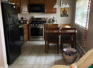 59 Farrwood Ave APT 5, North Andover, MA 01845