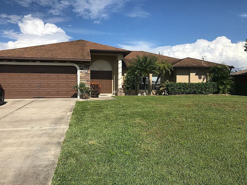 1st image of 637 NE Juanita Ct