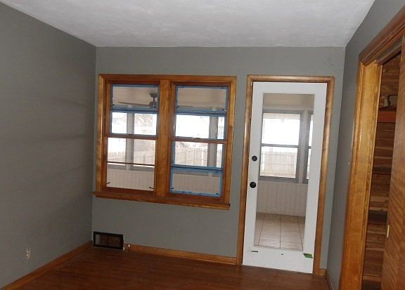 4th image of 516 N John St