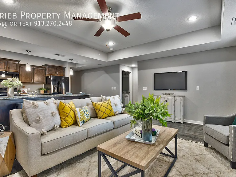 22091 W 123rd Ln #4-109 — Photo 4