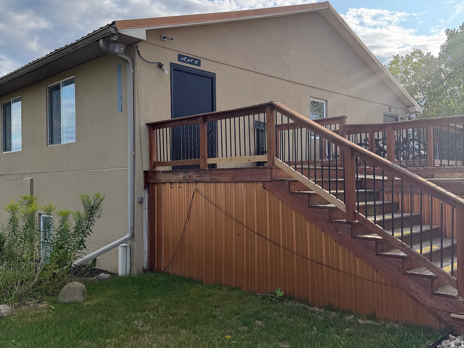 2 bed, 950 sqft, $1,500 — Photo 1