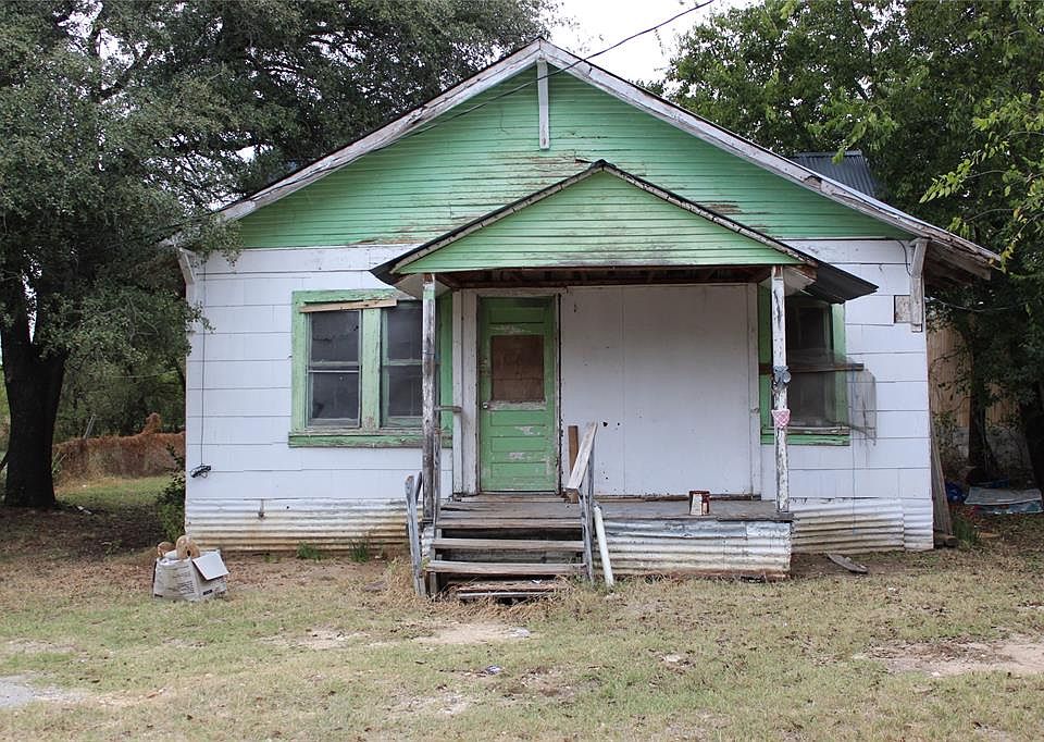 2nd image of 815 S 1st Ave