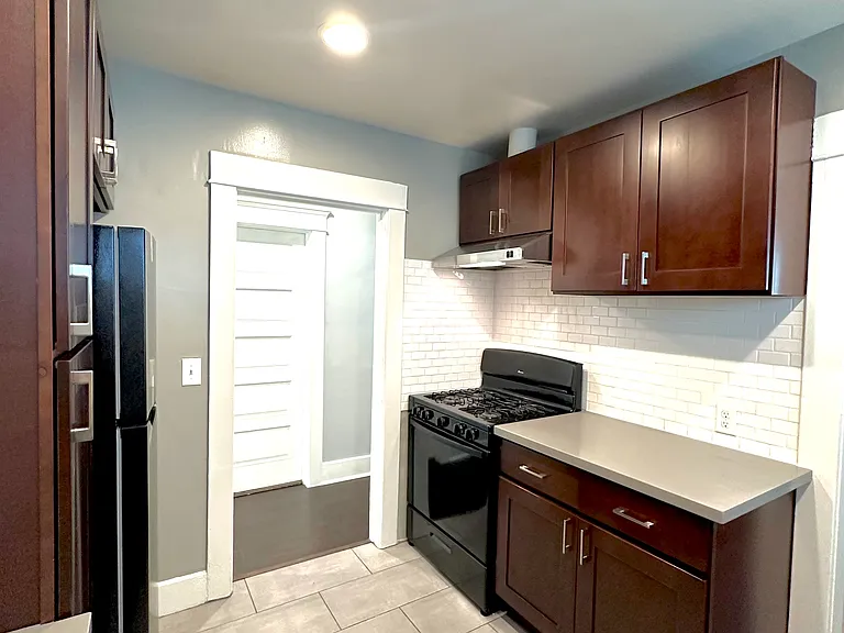 1329 1/2 5th Ave — Photo 14