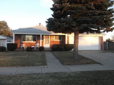 33992 Dequindre Rd, Sterling Heights, MI, 48310