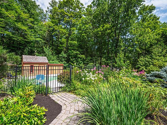 3rd image of 470 Newmarket Road