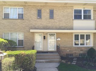 1015 1/2 Brown Ave, Evanston, IL 60202