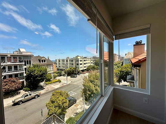 3rd image of 2007 Pacific Ave APT 3