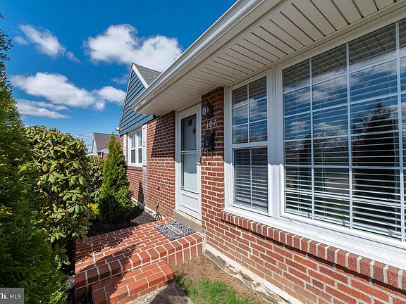 5th image of 107 Valleyview Rd