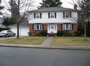 57 Wellington Rd, Garden City, NY 11530