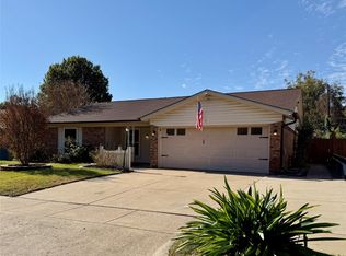 721 NW Ann Lois Ln, Burleson, TX 76028