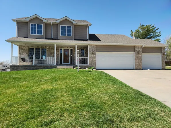 202 N 27th St, Ashland, NE 68003