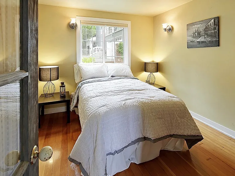 5601 29th Ave SW — Photo 2