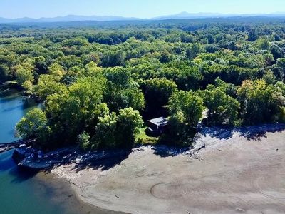 3181 North Avenue, Burlington, VT, 05408