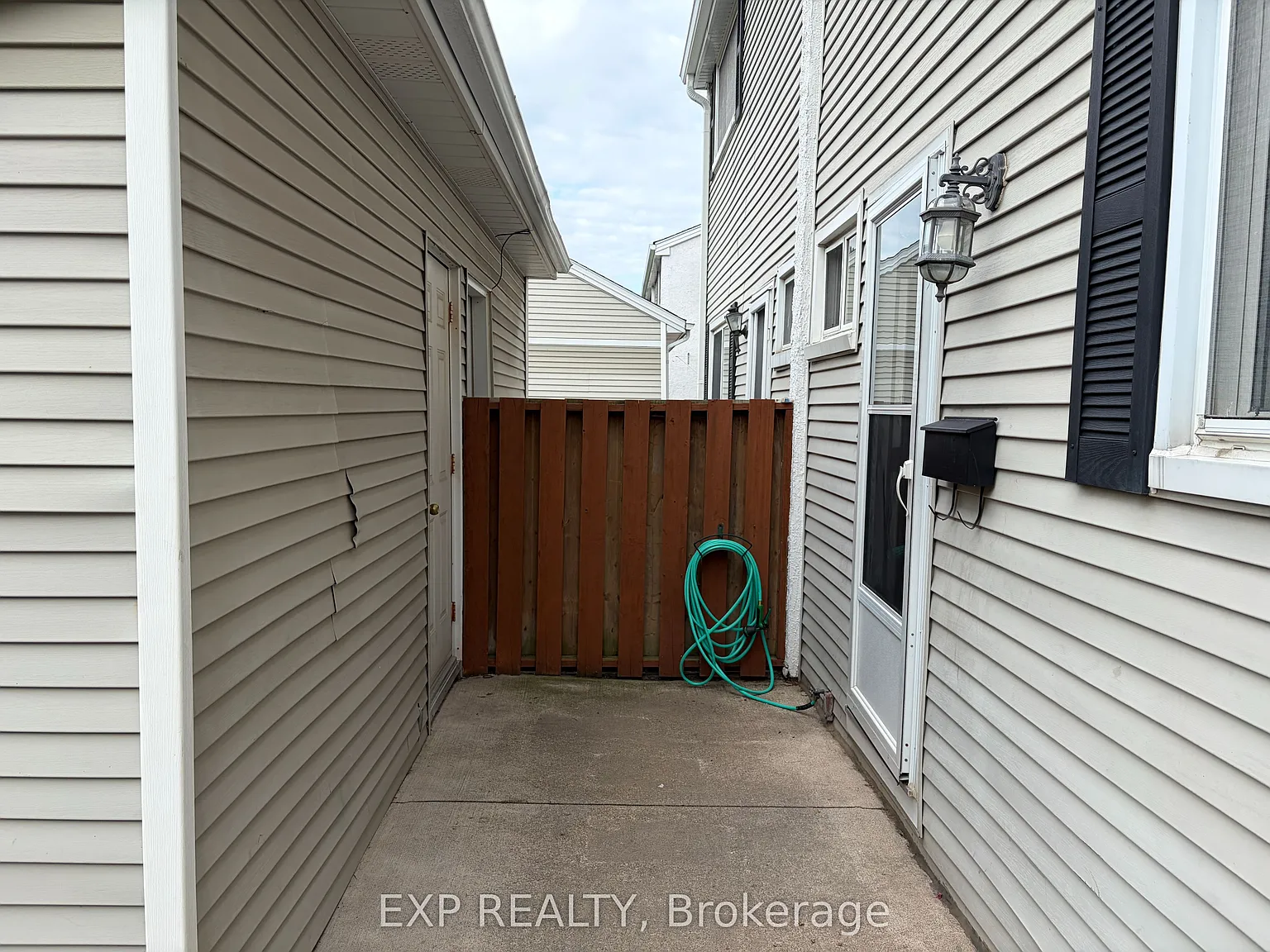 4 bed, $2,350 — Photo 3