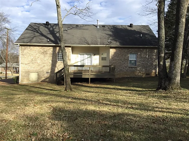 121 Luna Ln — Photo 17