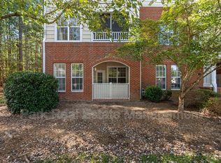 511 Ives Ct, Chapel Hill, NC 27514