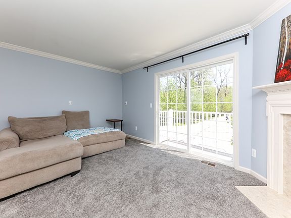 5th image of 6310 Harlequin Ln