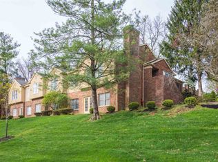 2650 E Windermere Woods Dr, Bloomington, IN 47401